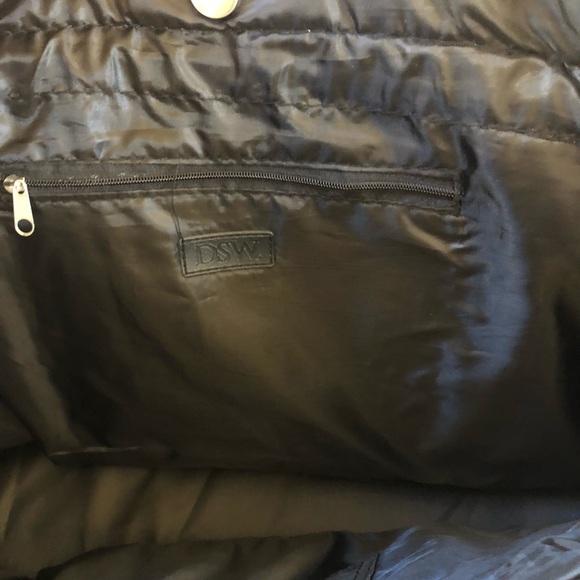 Faux snakeskin tote new - Picture 3 of 3